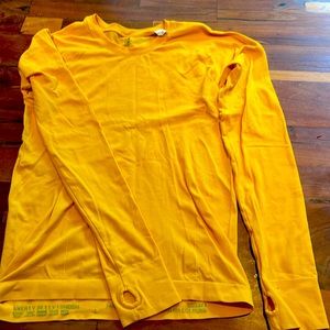 Sweaty Betty “Swiftly” Type Large Run-Excercise Top